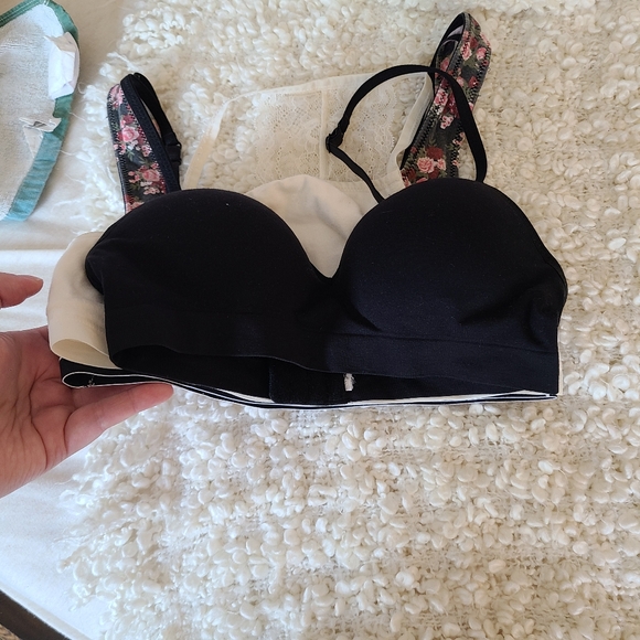 Girls Brallettes Sports Bra Size 34 Bundle Deal - Picture 9 of 9